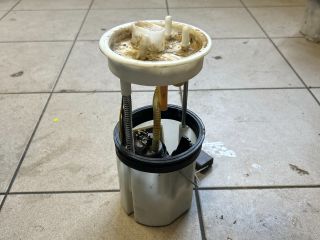 bontott VW CADDY Üzemanyag Szivattyú