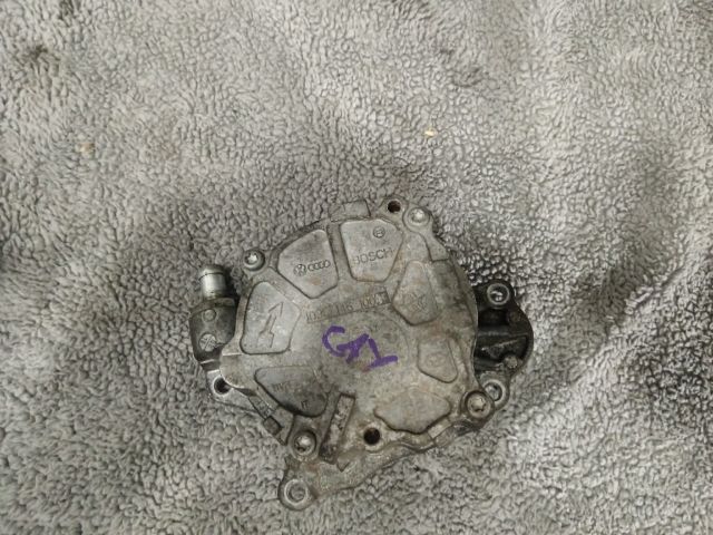 bontott VW CADDY Vákumpumpa