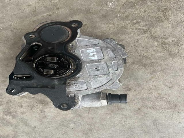 bontott VW CADDY Vákumpumpa