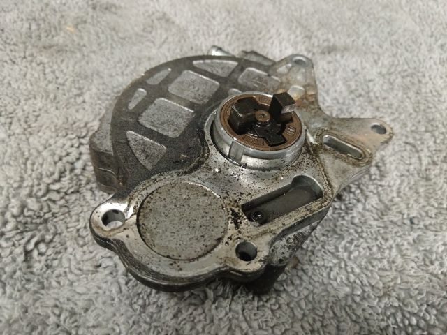 bontott VW CADDY Vákumpumpa