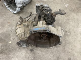 bontott VW CADDY Váltó (Mechanikus)