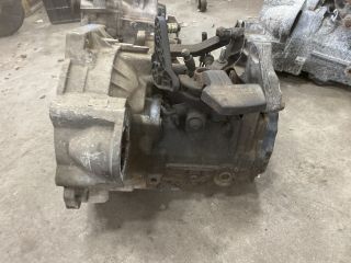 bontott VW CADDY Váltó (Mechanikus)