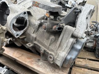 bontott VW CADDY Váltó (Mechanikus)