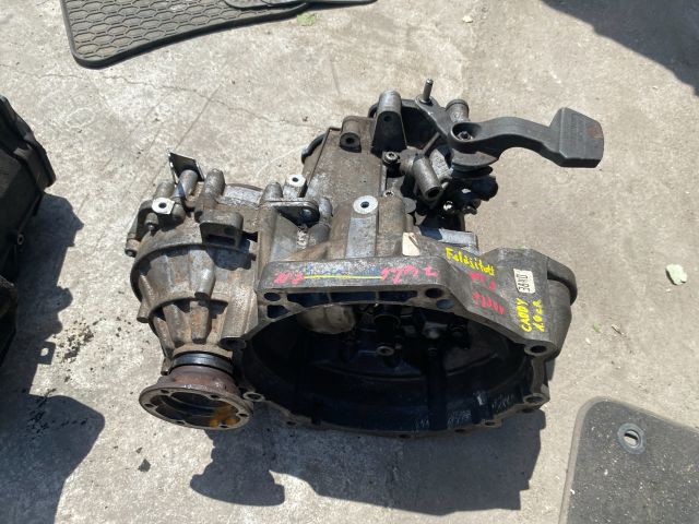 bontott VW CADDY Váltó (Mechanikus)