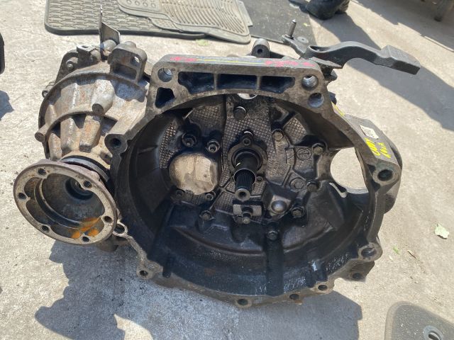 bontott VW CADDY Váltó (Mechanikus)