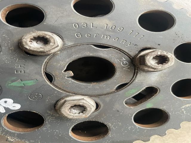 bontott VW CADDY Vezérműtengely (Magában)