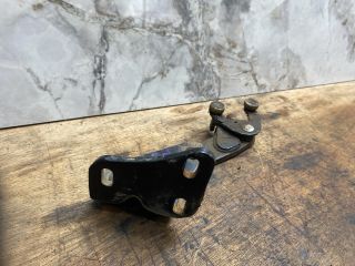 bontott VW CADDY Vezetőgörgő