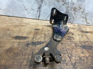 bontott VW CADDY Vezetőgörgő