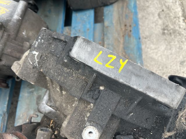 bontott VW CADDY Váltó (Mechanikus)