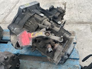 bontott VW CADDY Váltó (Mechanikus)