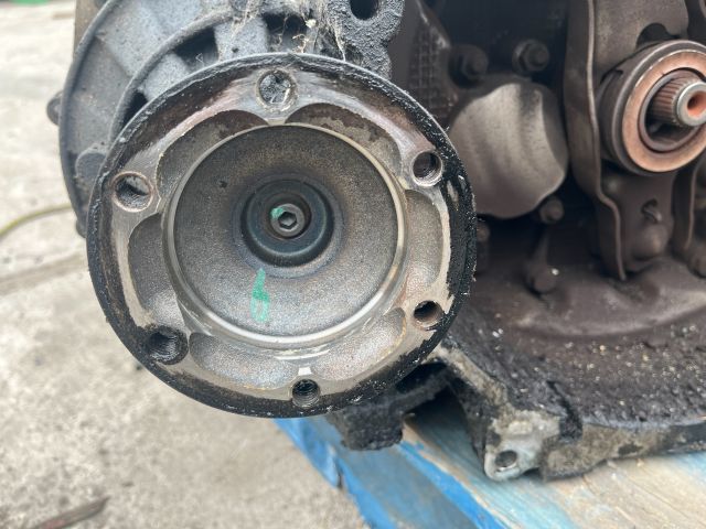 bontott VW CADDY Váltó (Mechanikus)