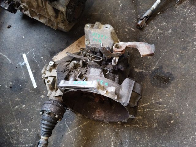 bontott VW CADDY Váltó (Mechanikus)