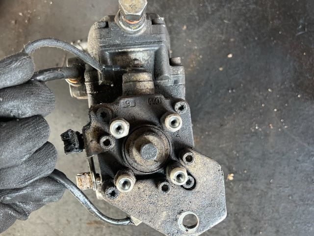 bontott VW CADDY Adagoló