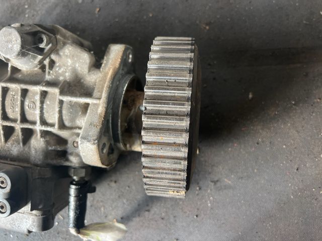 bontott VW CADDY Adagoló