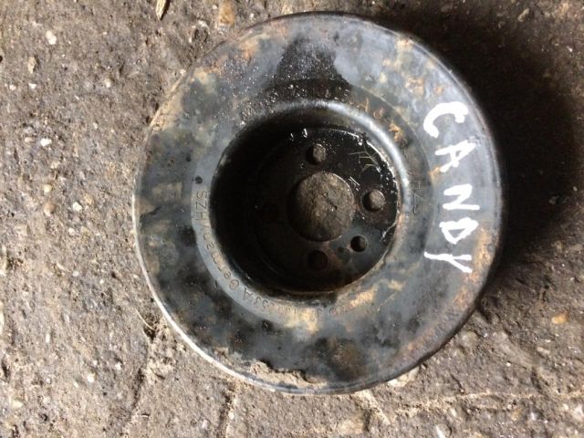 bontott VW CADDY Főtengely Szíjtárcsa