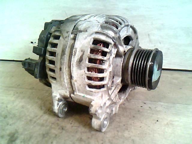 bontott VW CADDY Generátor