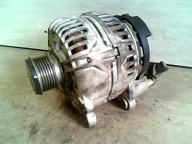 bontott VW CADDY Generátor