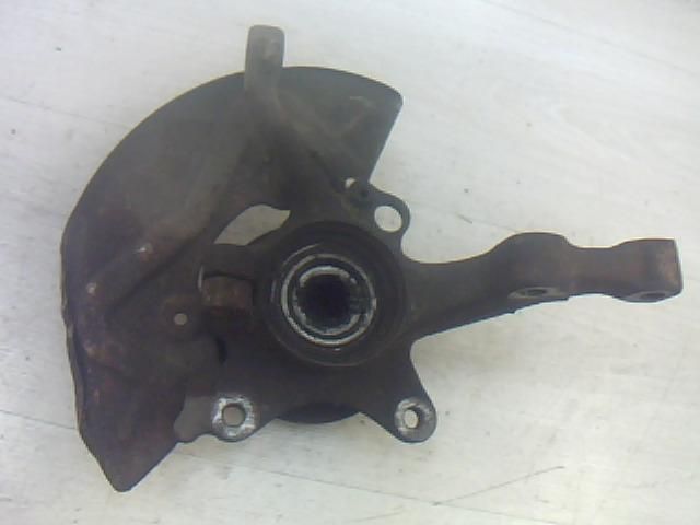 bontott VW CADDY Bal első Csonkállvány Kerékaggyal