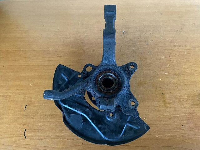 bontott VW CADDY Bal első Kerékagy