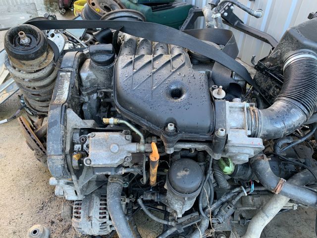 bontott VW CADDY Generátor