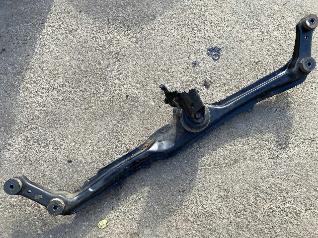 bontott VW CADDY Homlokfal (Üres lemez)