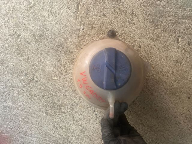 bontott VW CADDY Kiegyenlítő Tartály