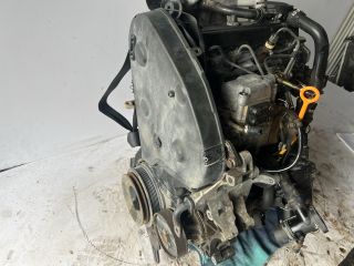 bontott VW CADDY Motor (Fűzött blokk hengerfejjel)
