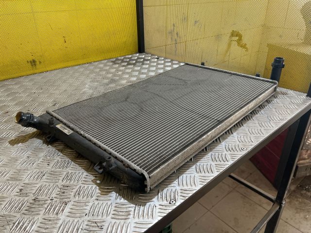 bontott VW CADDY Vízhűtő Radiátor (Klímás)