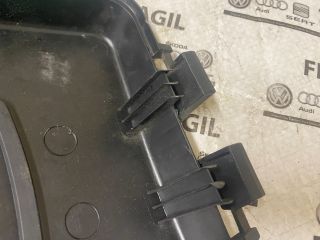 bontott VW CADDY Akkumulátor Fedél