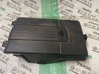 bontott VW CADDY Akkumulátor Fedél