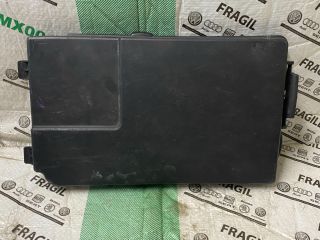 bontott VW CADDY Akkumulátor Fedél