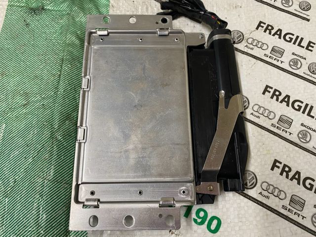 bontott VW CADDY Automata Váltó Elektronika