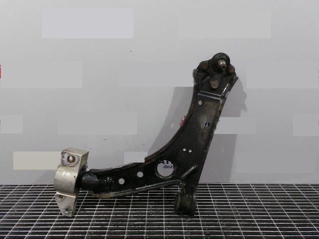 bontott VW CADDY Bal első Lengőkar