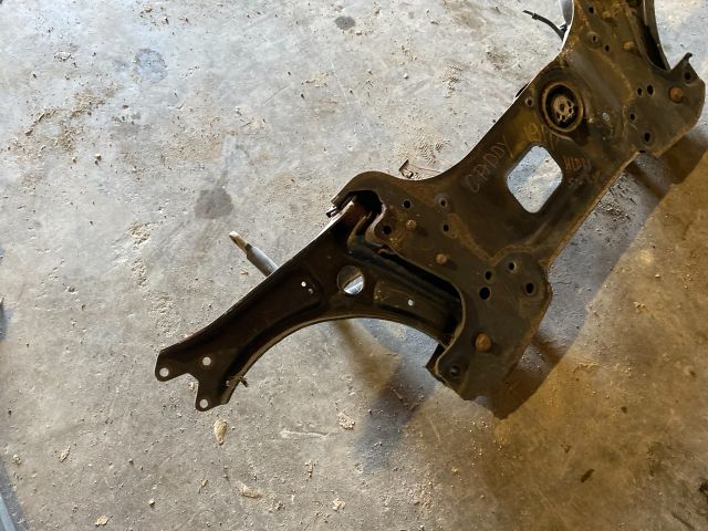 bontott VW CADDY Első Bölcső