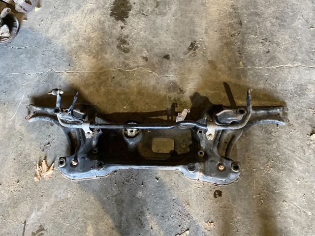 bontott VW CADDY Első Bölcső