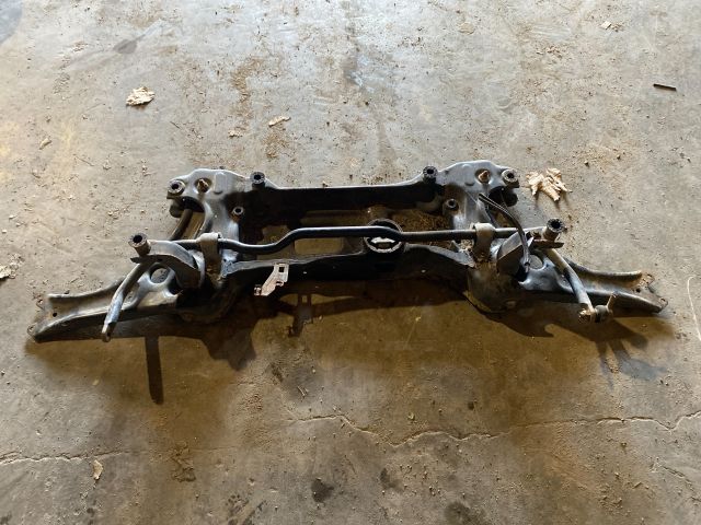 bontott VW CADDY Első Bölcső