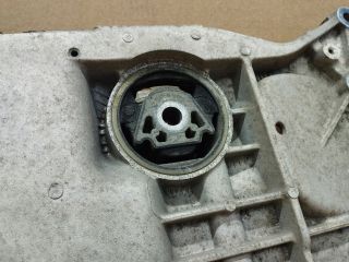 bontott VW CADDY Első Bölcső