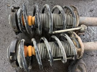 bontott VW CADDY Első Rugó Pár