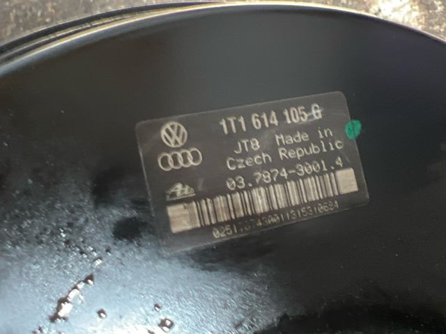 bontott VW CADDY Fékrásegítő