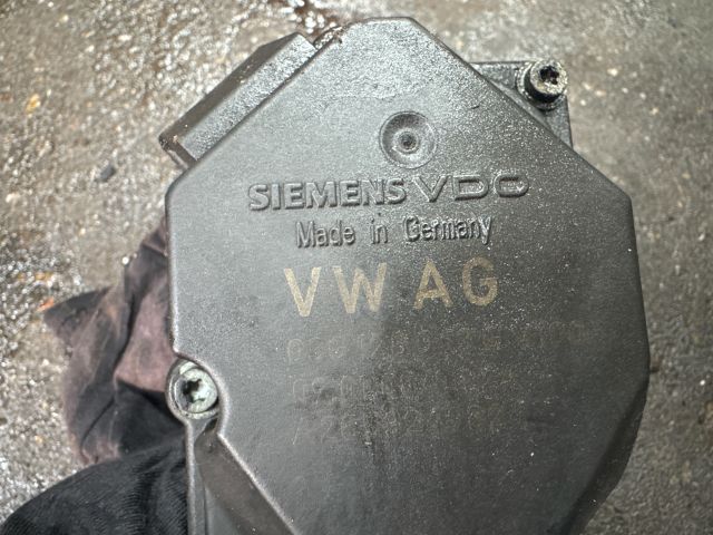 bontott VW CADDY Fojtószelep (Elektromos)