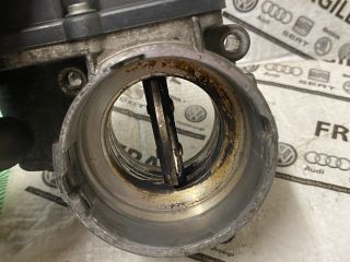 bontott VW CADDY Fojtószelep (Elektromos)