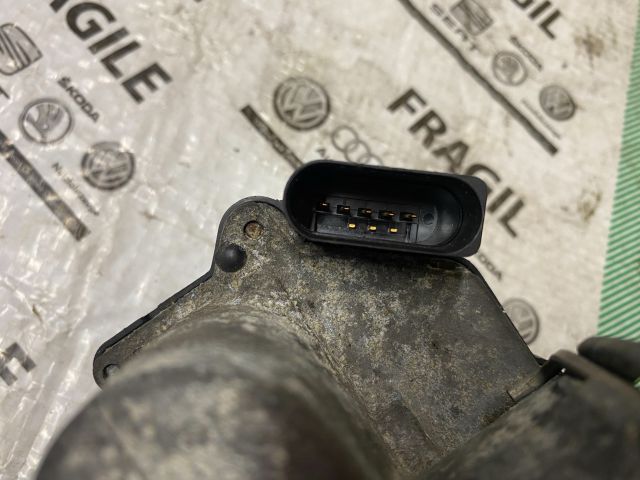 bontott VW CADDY Fojtószelep (Elektromos)