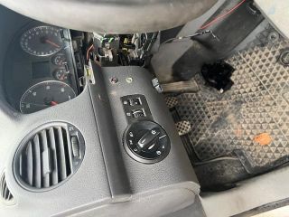 bontott VW CADDY Generátor Tartó Bak