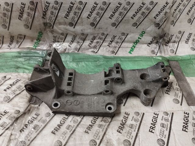 bontott VW CADDY Generátor Tartó Bak