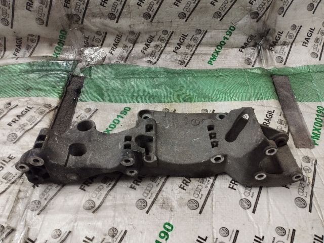 bontott VW CADDY Generátor Tartó Bak