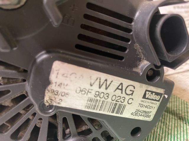 bontott VW CADDY Generátor