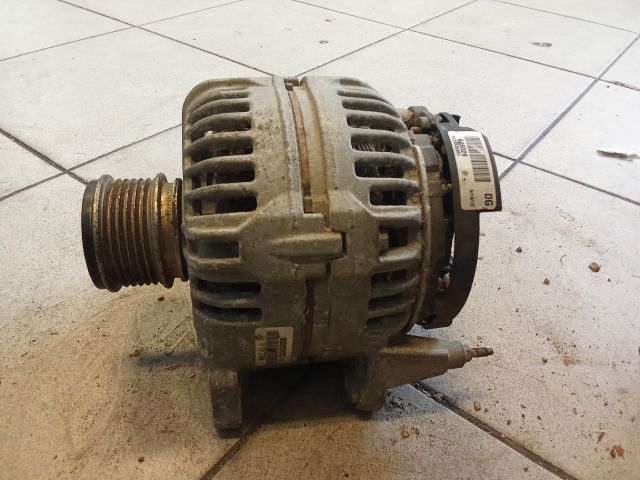 bontott VW CADDY Generátor