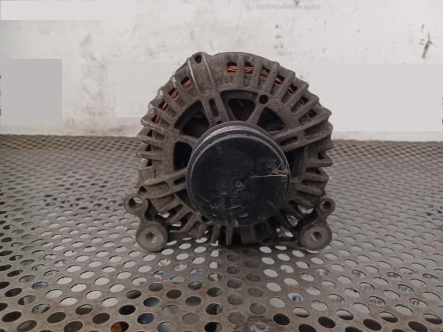 bontott VW CADDY Generátor