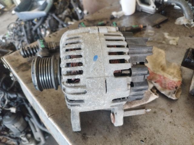 bontott VW CADDY Generátor