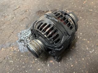 bontott VW CADDY Generátor